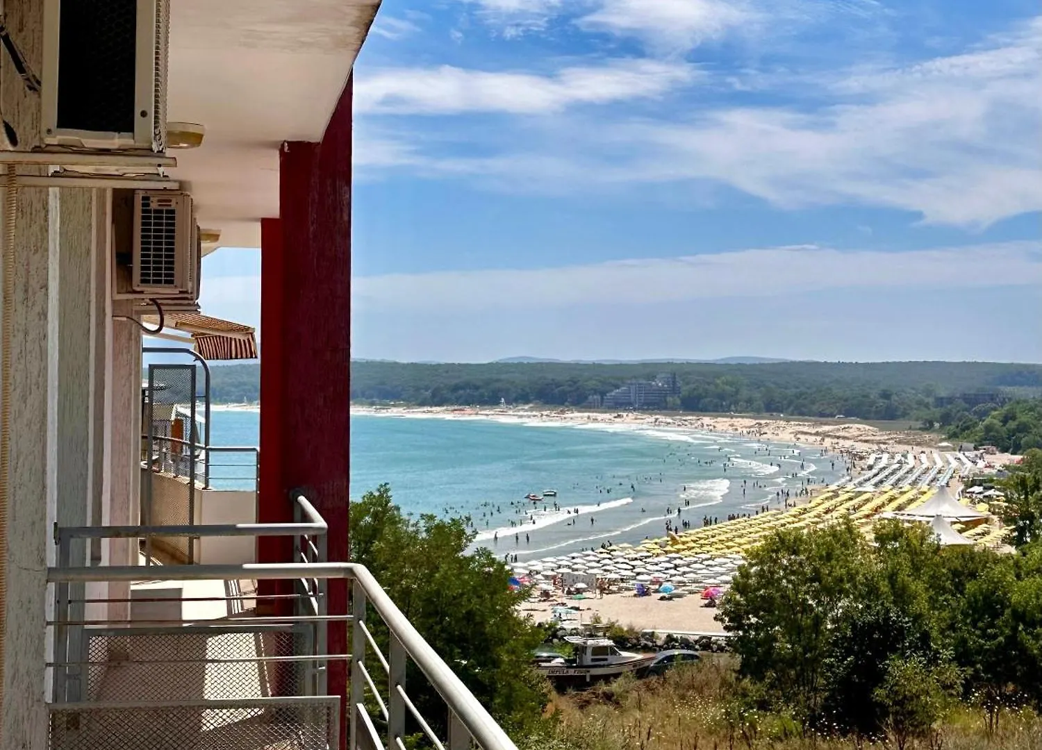 Super Centre Apartment - 3 Min From The Beach Primorsko